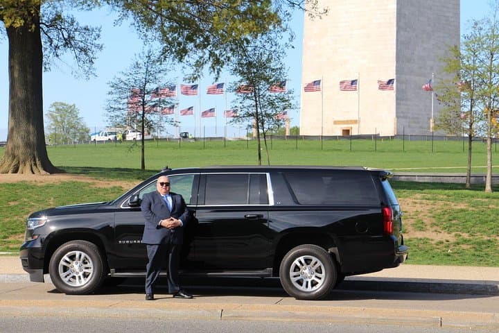 Private Downtown Baltimore Transfer to BWI Airport — Curbside Sedans, SUVs & Vans