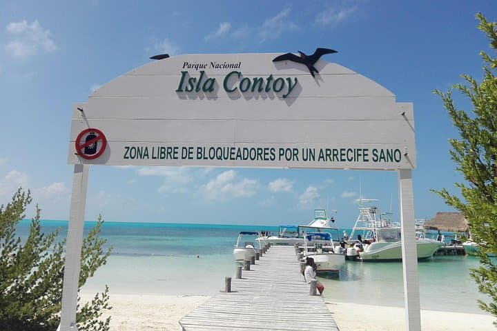 Isla Contoy and Isla Mujeres Day Trip from Playa del Carmen: Snorkel, Birds & Beaches