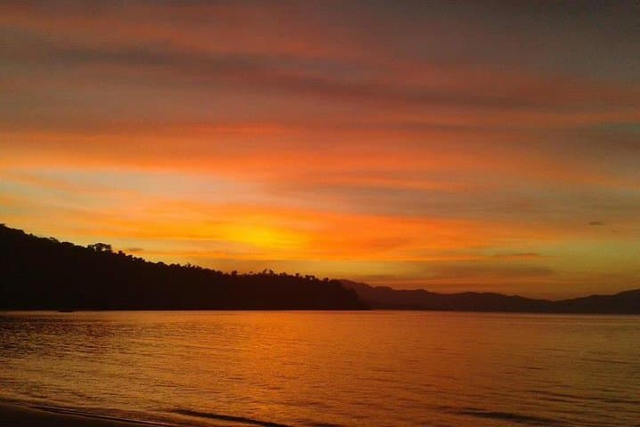 Puerto Princesa to Port Barton: Full-Day Island Hopping & Transfer
