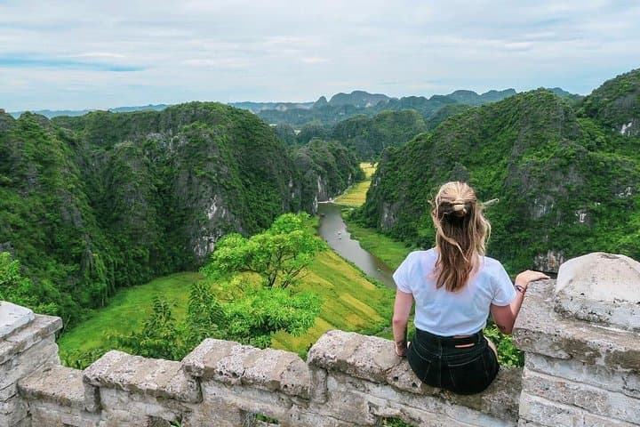 Ninh Binh Full-Day: Bai Dinh, Trang An Boat Ride & Mua Cave Viewpoint photo 3