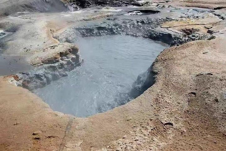 3-Day Self-Drive in Iceland: Blue Lagoon, Golden Circle & Grindavik Road Trip photo 4