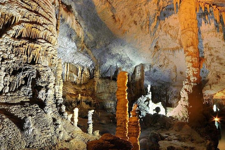 Jeita Grotto & Harissa Half-Day Tour from Beirut: Caves, Cable Car & Bay Views photo 4
