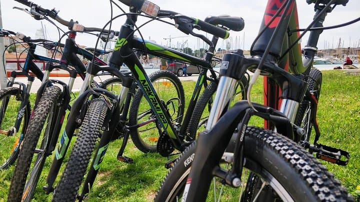 Coastal Bike Rental and Island Loop from Trogir photo 2