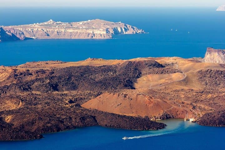 Santorini 30-Minute Helicopter Tour Over the Caldera photo 3