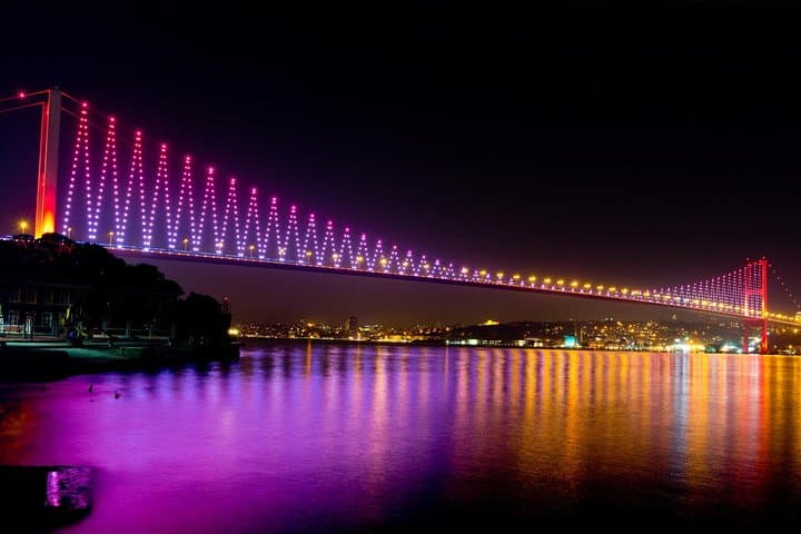 Bosphorus Dinner Cruise & Turkish Night: Evening Cruise with Live Show in Istanbul photo 5
