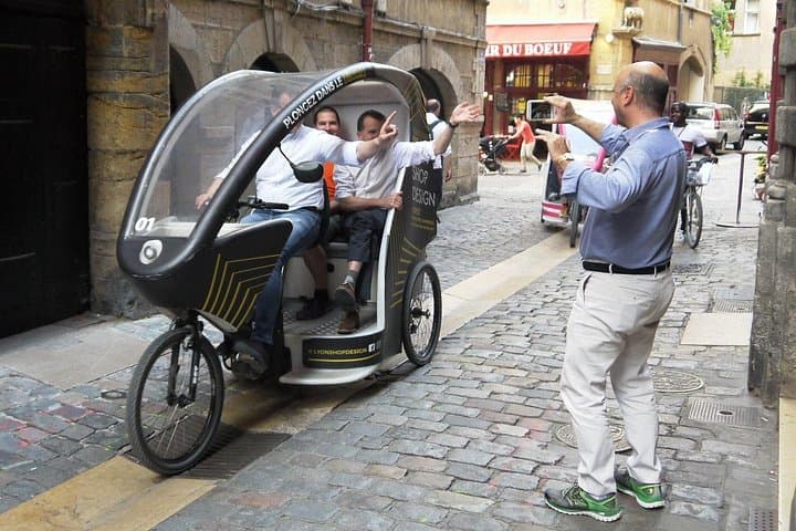 Pedicab Tour of Lyon: 1–2 Hour Private Electric Cyclo Through Vieux Lyon & Presqu'île