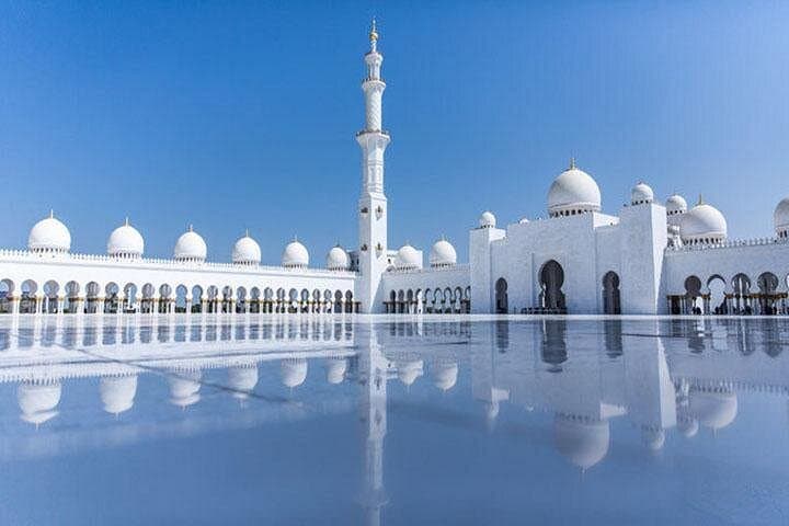 Private One-Day Abu Dhabi Highlights: Grand Mosque, Falcon Hospital & Dubai Transfer photo 4