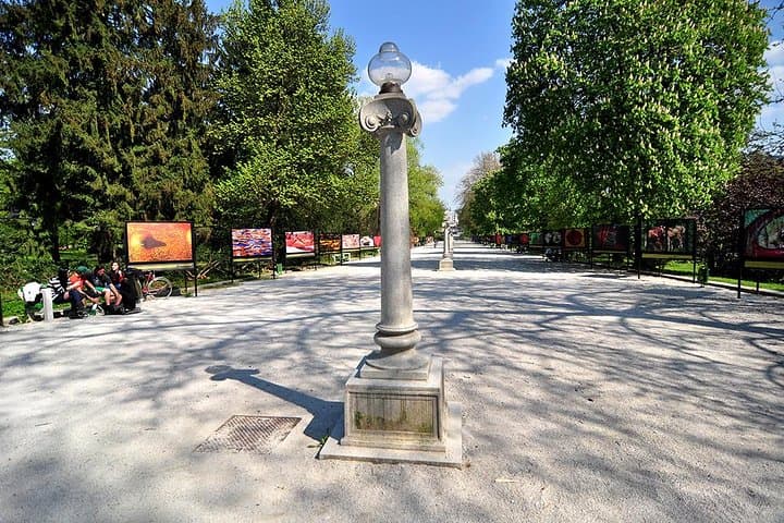 Personalized Ljubljana Walking Tour — Local Guide-Led Old Town Experience photo 3