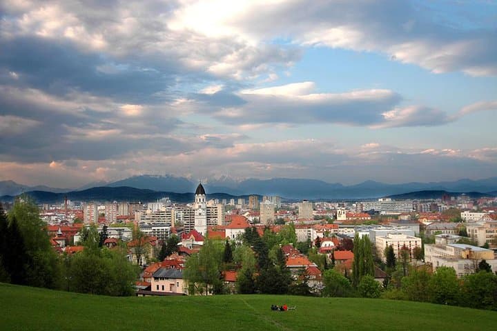 Personalized Ljubljana Walking Tour — Local Guide-Led Old Town Experience photo 2