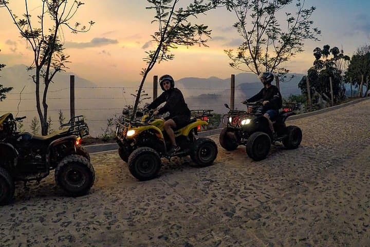 Antigua ATV Sunset Tour: Cerro de la Cruz to Hobbitenango at Dusk