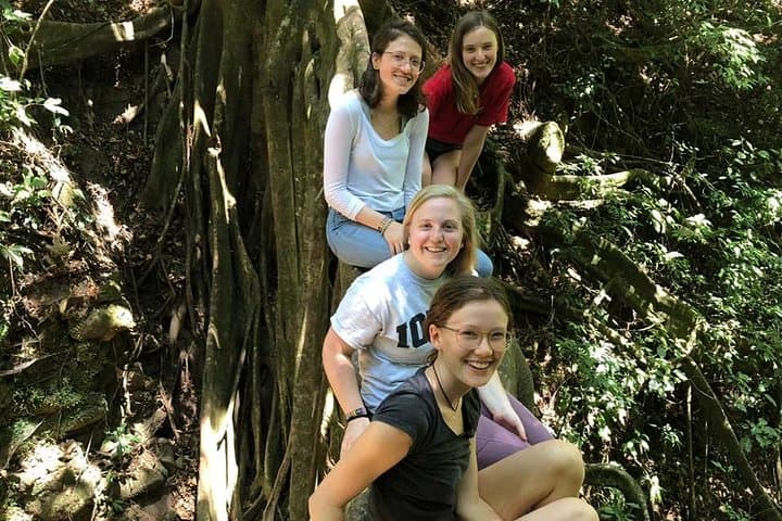 Monteverde Cloud Forest Coffee Farm Tour: Organic Coffee, Monkeys & Quaker History photo 3