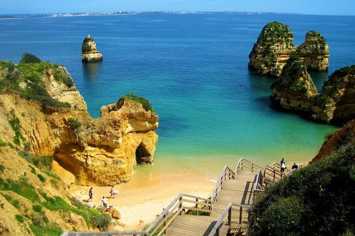 Lisbon to Algarve Private Luxury Road Trip with Village Stops photo 3