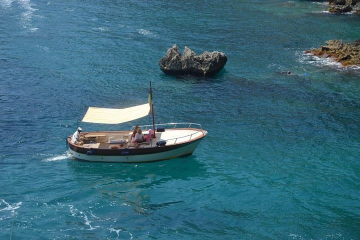 Coastal Cruise: 4-Hour Boat Tour to Discover Capri photo 2