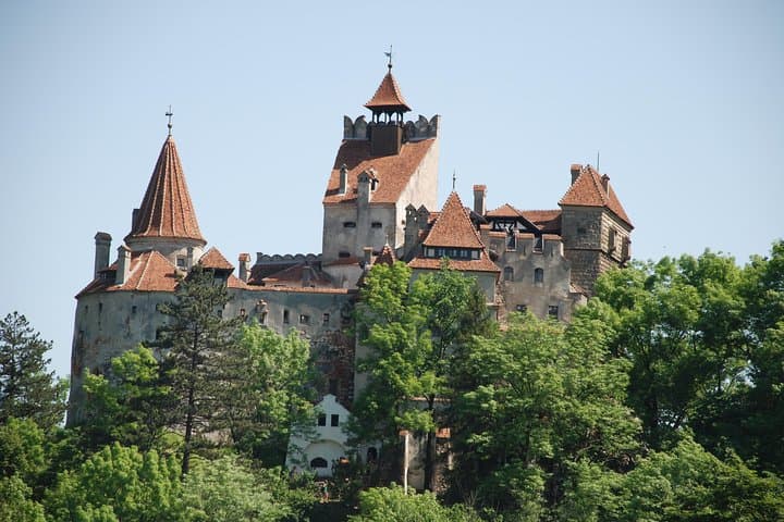 Peles Palace and Bran Castle Day Tour from Bucharest: Sinaia, Bran & Brasov photo 4