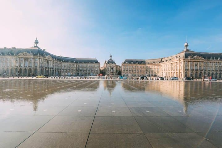 Private Walking Tour of Bordeaux Old District — Grand Théâtre to Place de la Bourse