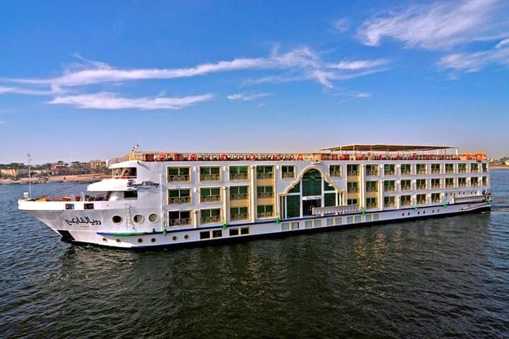 Nile Cruise Aswan to Luxor: 4-Day Clockwork of Temples, Abu Simbel & Sunrise Balloons