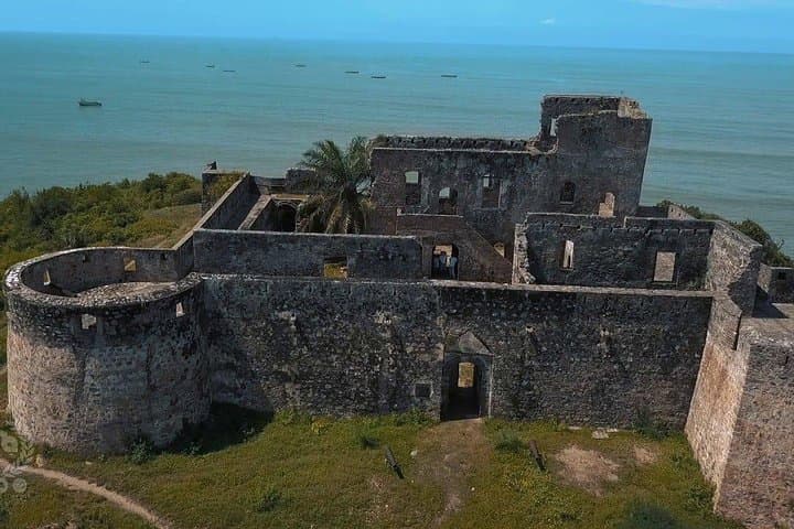 Cape Coast Castle, Fort Amsterdam & Fort William — Full-Day Historical Tour from Accra