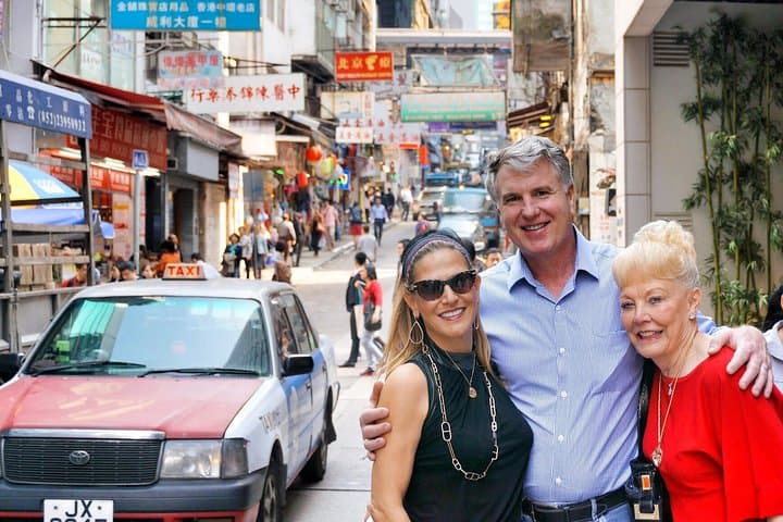 Private Hong Kong Car Tour: Custom Half- or Full-Day City Driving Experience