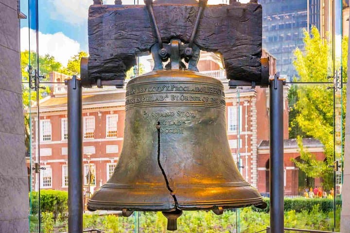 Revolution and the Founders: Essential History Walking Tour of Philadelphia photo 1