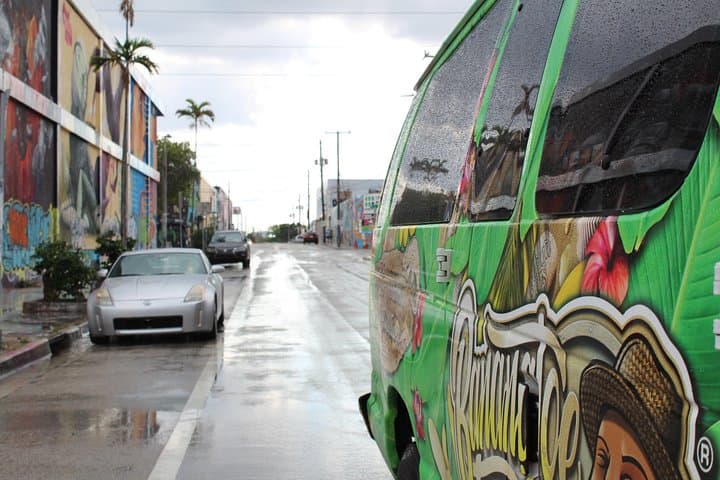 Miami City and Speedboat Adventure: Bayside to Millionaire's Row photo 2