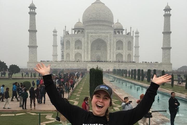 Taj Mahal Day Trip by Gatimaan Express: Fast Train to Agra's Heritage photo 5