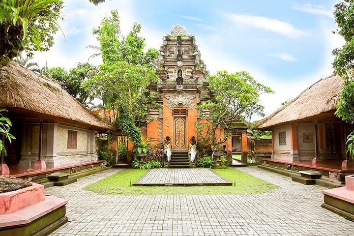 Bali Rafting, Ubud & Jimbaran: Ayung River, Monkey Forest and Jimbaran Seafood Day Tour photo 4
