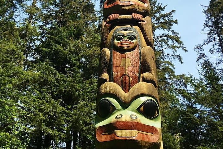 Explore Sitka's Hidden Corners with a Private Taxi Tour photo 5