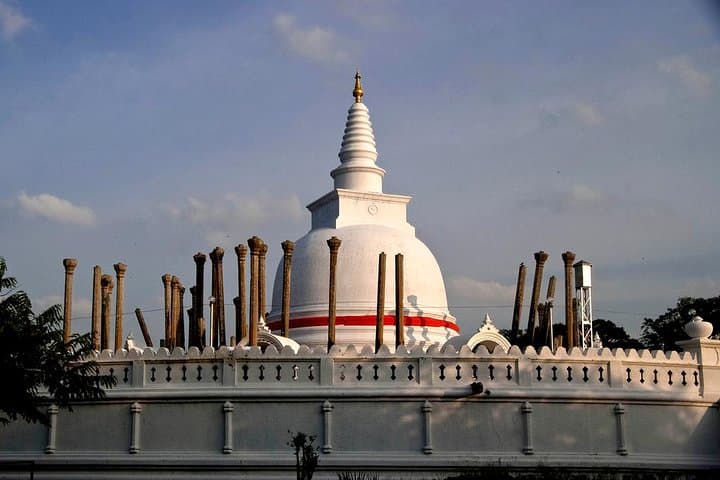 Anuradhapura Buddhist Pilgrimage: Atamasthana & Sacred Sites Tour photo 6