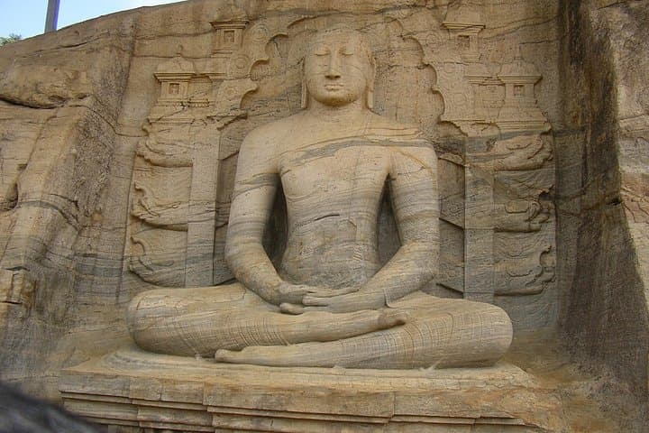 Polonnaruwa Ancient Ruins: A Day Pilgrimage from Anuradhapura photo 3