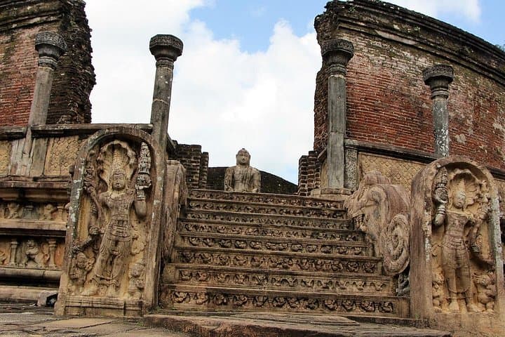 Polonnaruwa Ancient Ruins: A Day Pilgrimage from Anuradhapura photo 5
