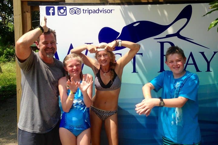Discover Scuba Diving Roatán — Private Intro to the Barrier Reef photo 6