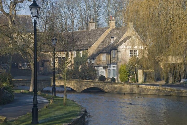 Bespoke Cotswold Tour: Private Luxury Day Trip from Oxford