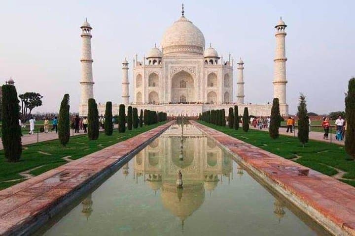 Same-Day Taj Mahal Air Tour from Mumbai: Full-Day Agra & Agra Fort photo 2