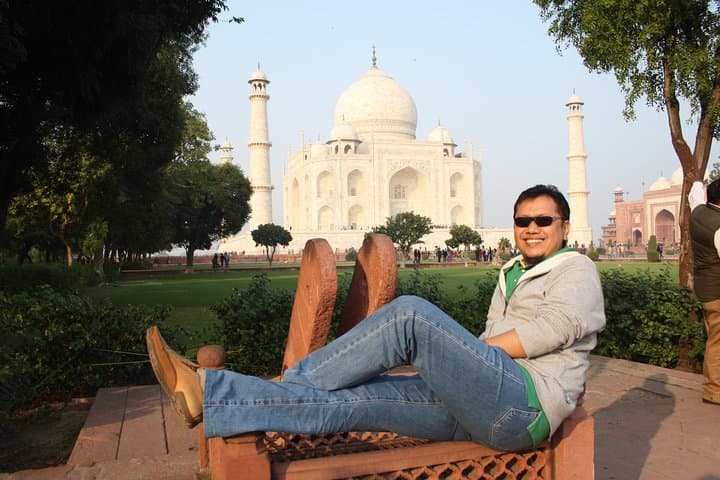 Same-Day Taj Mahal & Agra Fort Tour from Delhi: Full-Day Cultural Drive photo 3