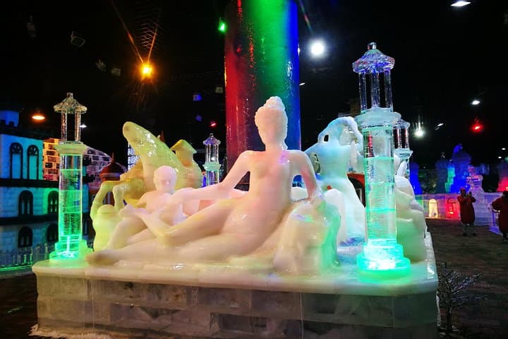 Year-Round Skiing in Harbin: Indoor Snow, Ice Sculptures & Private Day Tour photo 6