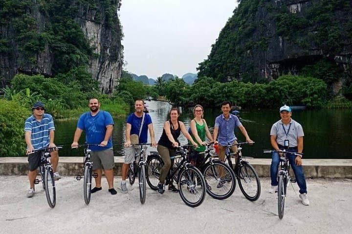Ninh Binh in 48 Hours: Tam Coc Sampans, Mua Cave Views & Cuc Phuong Wildlife photo 6