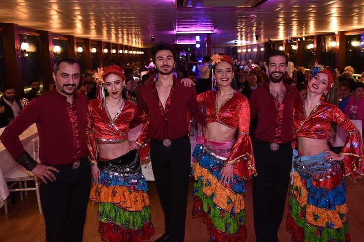 Bosphorus Dinner Cruise & Turkish Night: Evening Cruise with Live Show in Istanbul photo 2
