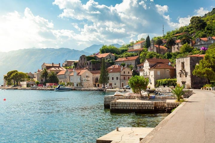 Montenegro Day Trip from Dubrovnik: Private Tour to Perast, Kotor & Budva photo 5