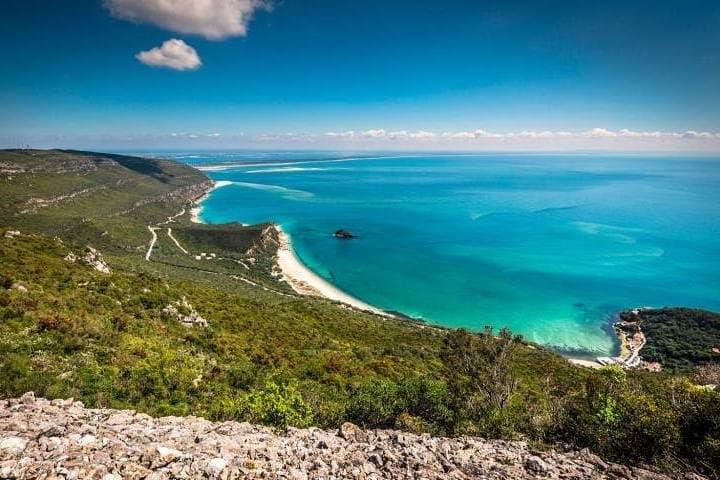 Arrábida National Park private tour from Setúbal: Palmela, Sesimbra & coastal views