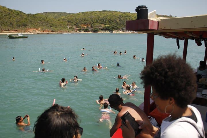 Búzios Full-Day Schooner and Trolley Tour with Lunch from Cabo Frio photo 3