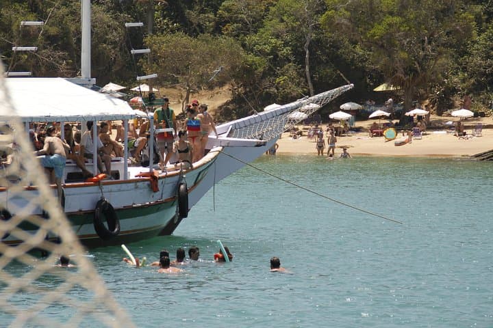 Búzios Full-Day Schooner and Trolley Tour with Lunch from Cabo Frio photo 4