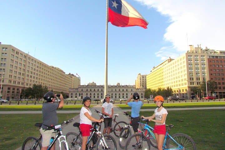 Santiago Center Cultural Bike Tour: 3-Hour Guided Ride Through Bellavista, Mercado Central and La Moneda