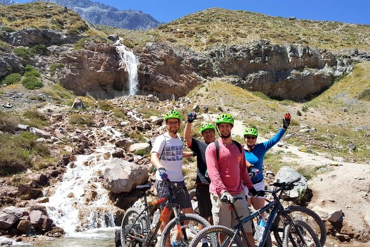 Mountain Biking El Yeso Reservoir: Full-Day Ride from Santiago to Maipo Valley photo 4