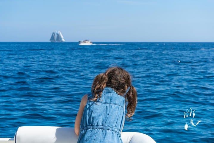 Circumnavigate Capri: Shared Boat Day Trip from Sorrento photo 6