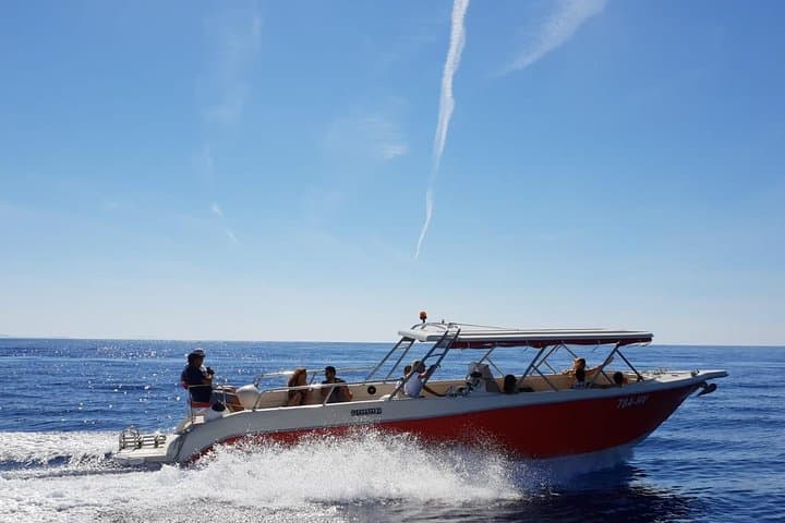 Split Airport to Hvar by Speedboat: Private Transfer to Hvar Town