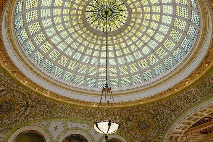 Historic Treasures of Chicago: Guided Architecture Walking Tour on Michigan Avenue photo 3