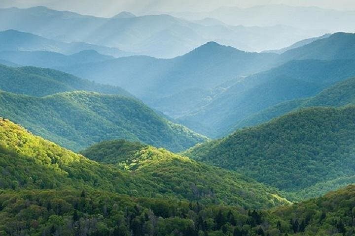 Smoky Mountains Local History Tour: Apple Barn to Foothills Parkway photo 3