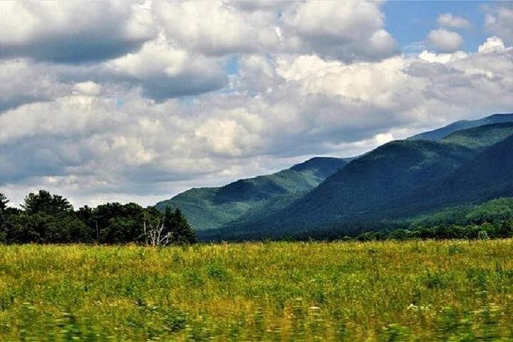 Smoky Mountains Local History Tour: Apple Barn to Foothills Parkway photo 5