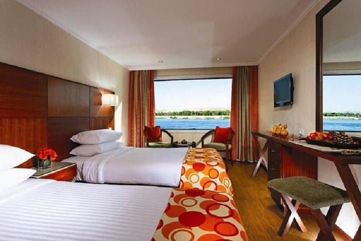 5-Day Nile Cruise from Luxor to Aswan — Balloons, Temples & Philae photo 5