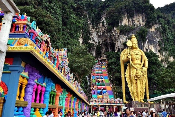 Batu Caves Temple Tour: 272 Steps, Limestone Caves & Cultural Highlights photo 2